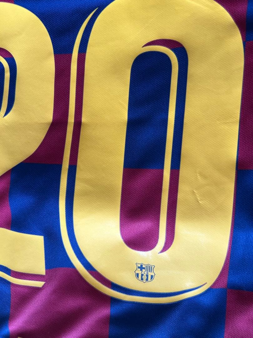 イン、セルジユニ