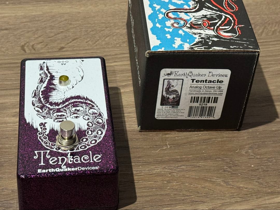 Earthquaker Devices Tentacle 限定色