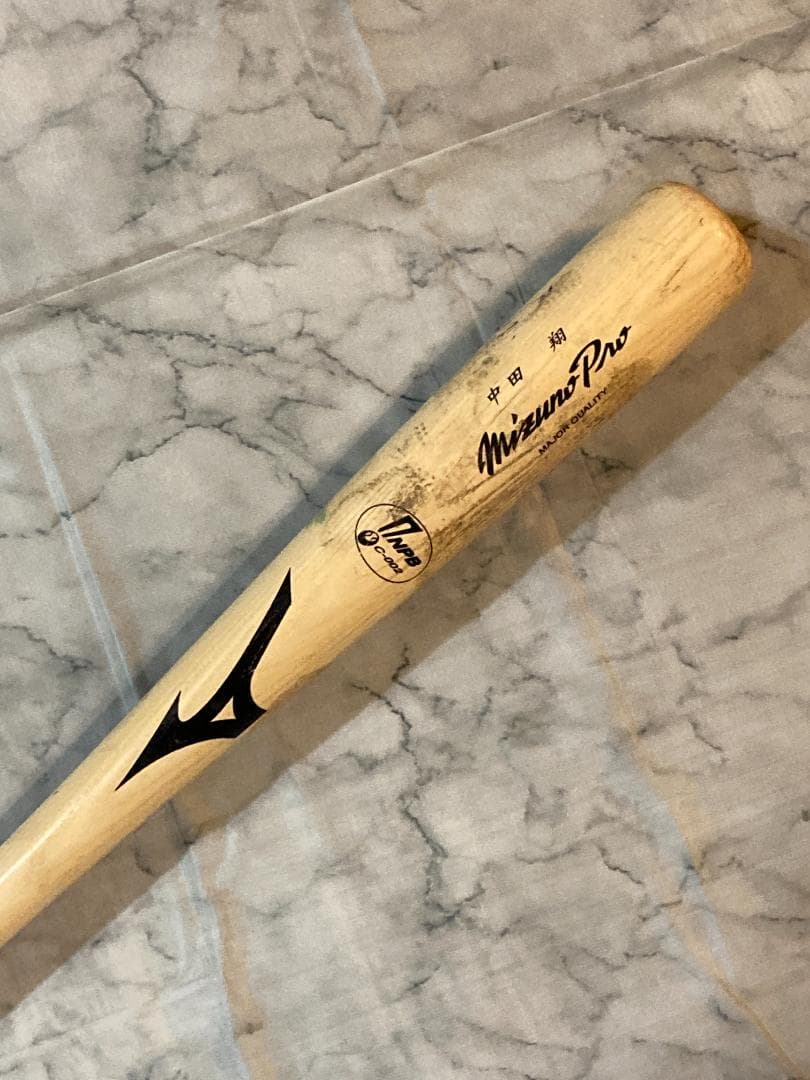 中田翔 実使用バット 直筆サイン入り