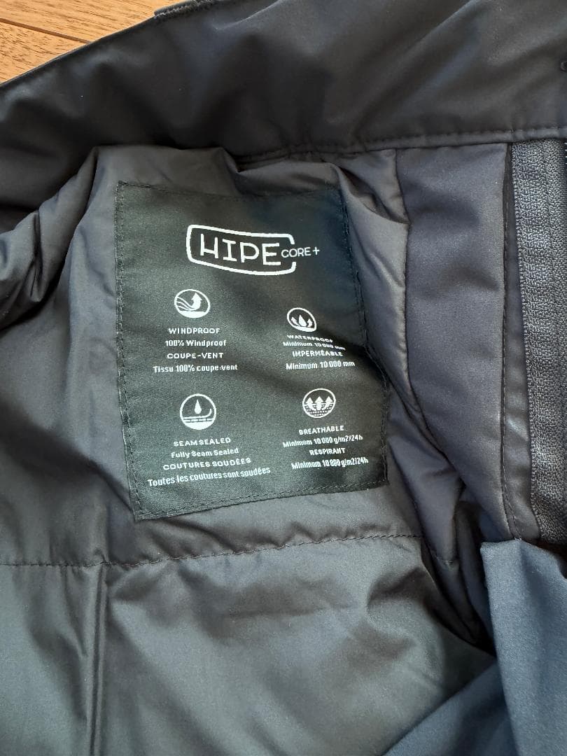 【未使用タグ付き】Peak Performance スキーパンツ 女L 男M