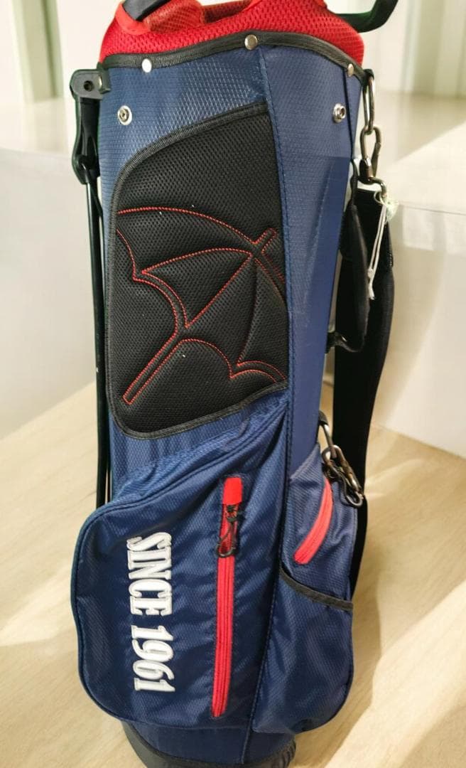 送料無料/超美品　Arnold Palmer スタンド式ゴルフバッグ