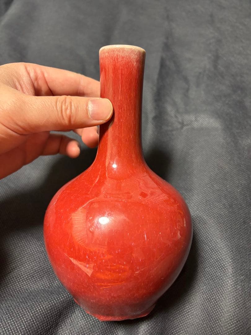 中国古美術品　清の時代　紅釉　天球瓶　花瓶　高さ約18cm