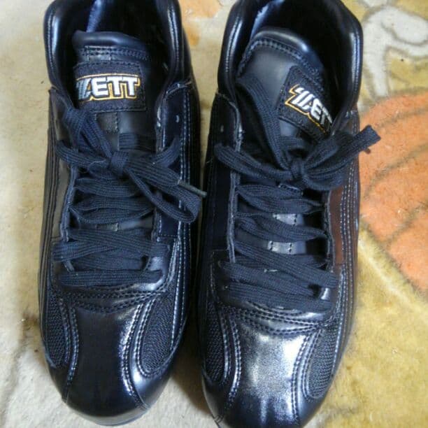 ZETT の野球スパイク阪神タイガース赤星選手の実用