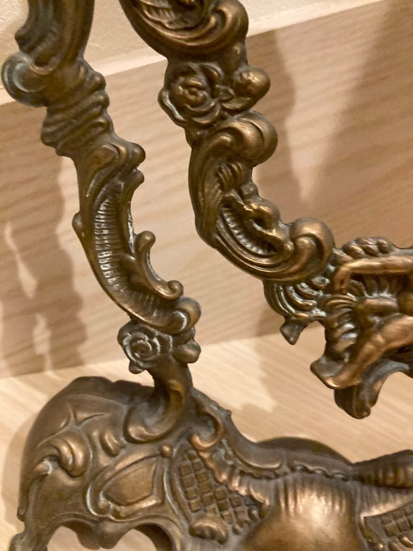 真鍮スタンド 　アンティーク 金属製 フレーム