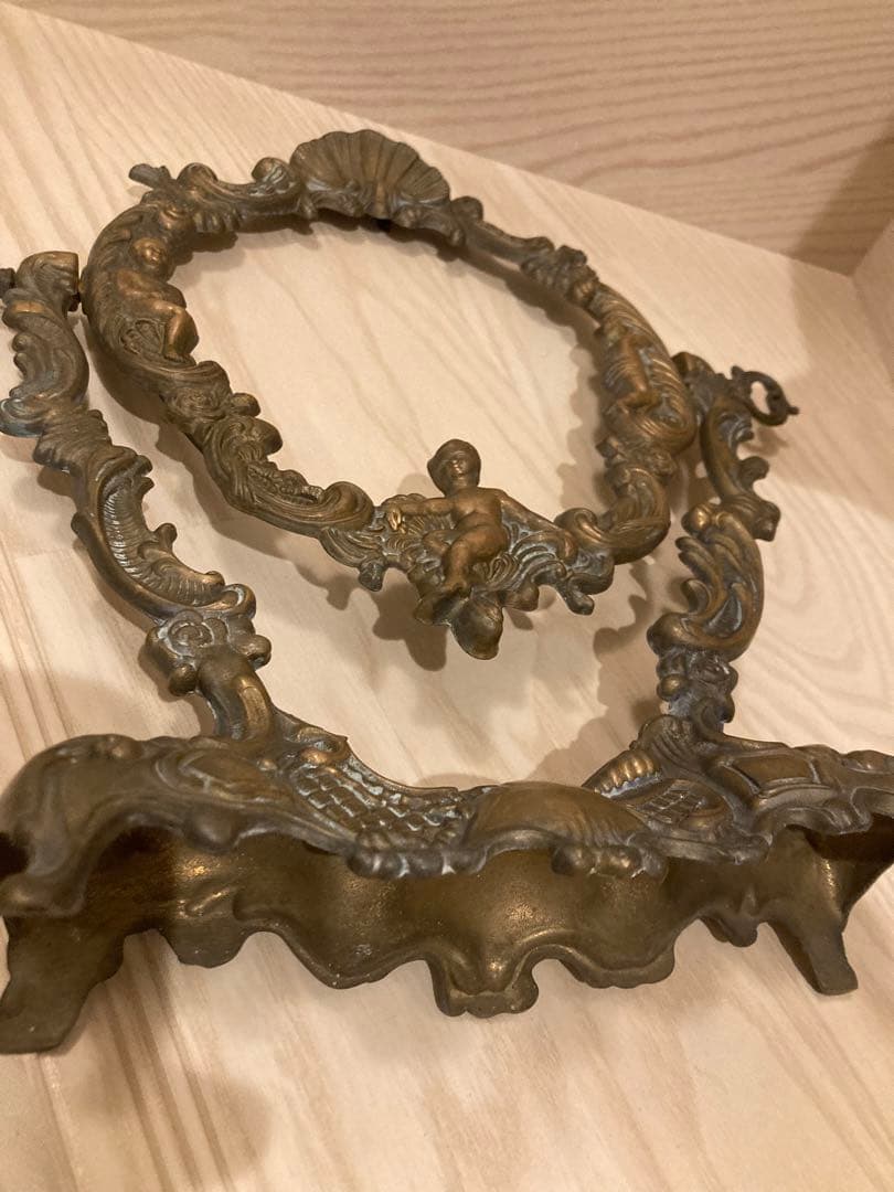 真鍮スタンド 　アンティーク 金属製 フレーム