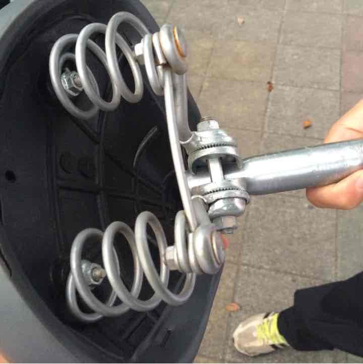 自転車サドル（低反発使用）自転車本体付き