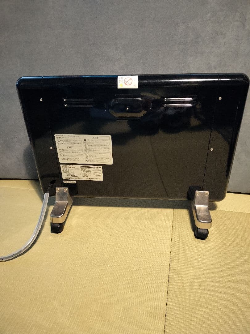 サンラメラ　電気ヒーター 600W ブラック　美品　2018年製