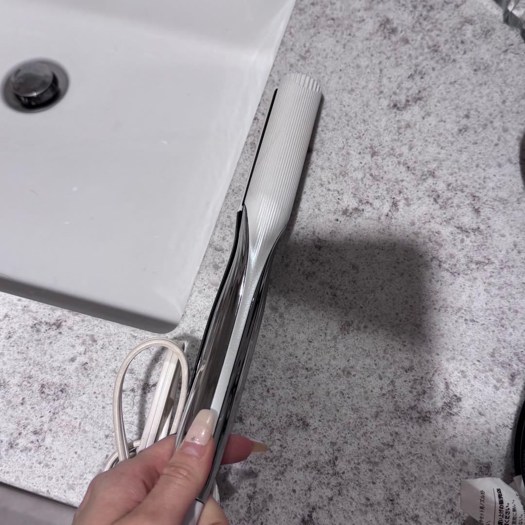 Refa リファ ストレートアイロン ホワイト