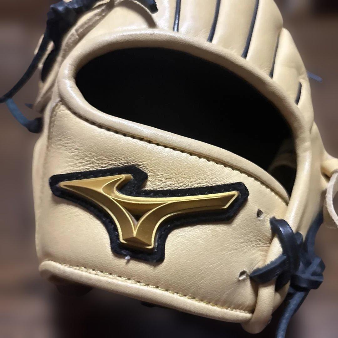 未使用 ミズノ メジャースタイル 軟式 外野手用グローブ 左投げ