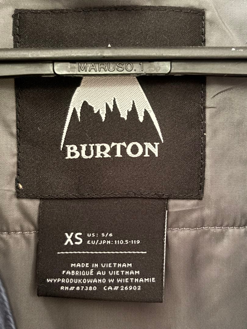 ⭐︎Ｑさん専用⭐︎BURTON 子ども用スノーボードウェア XS（110-119）