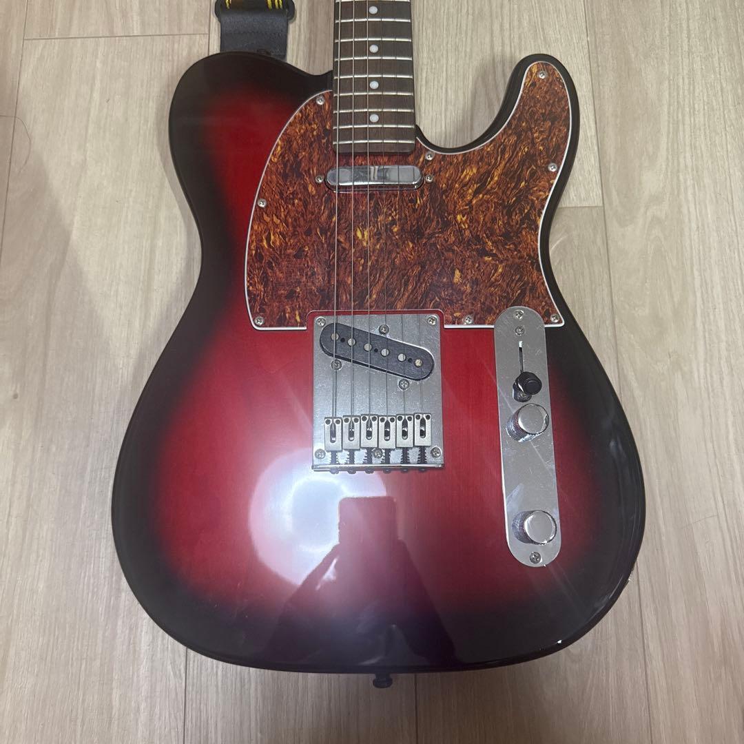 Squierテレキャスター ギター ギターストラップ、スタンド、ケース付き