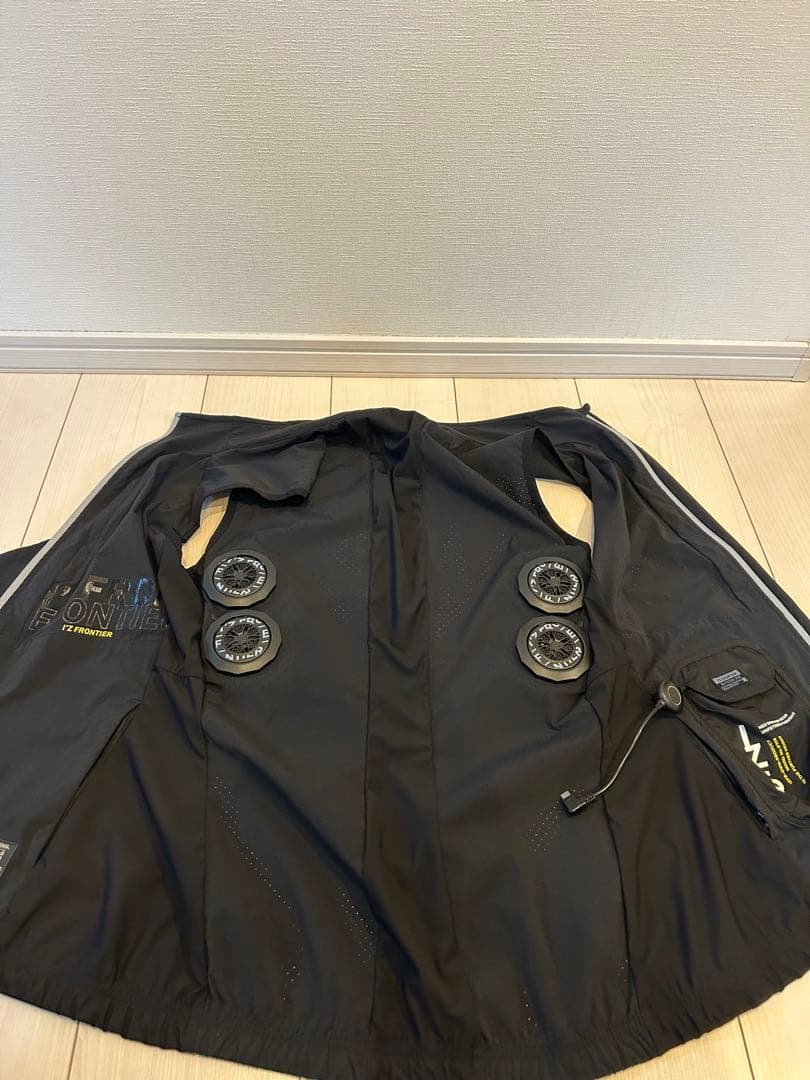 I'Z FRONTIER ペルチェベスト