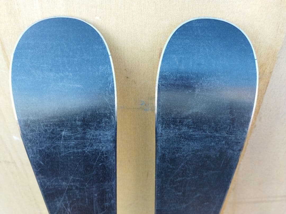 Rossignol Frozen ディズニー　アナ雪　エルサ　子供用スキー板