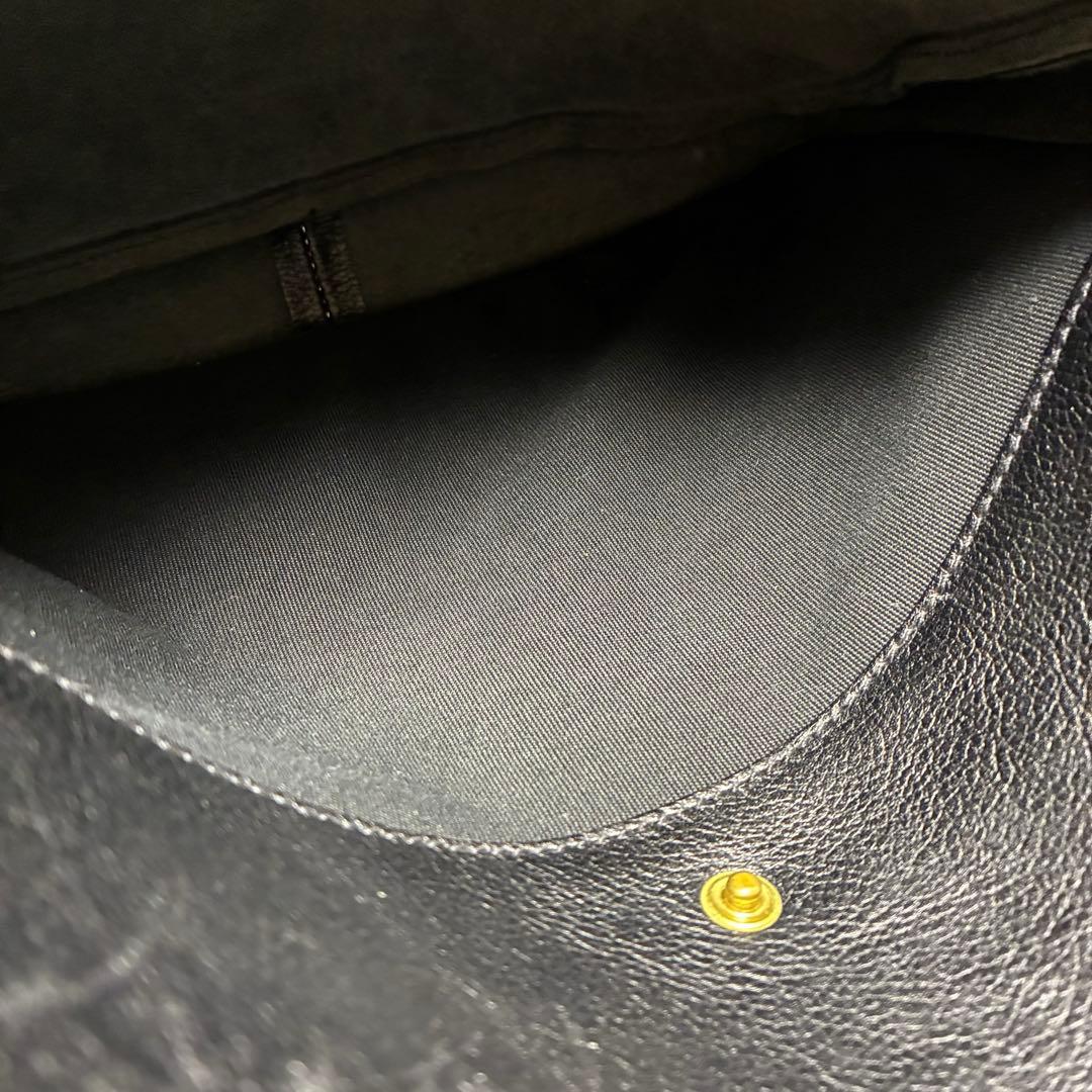 【でぐ様】　　イルビゾンテ 牛革ショルダーバッグ かぶせメッセンジャーバッグ