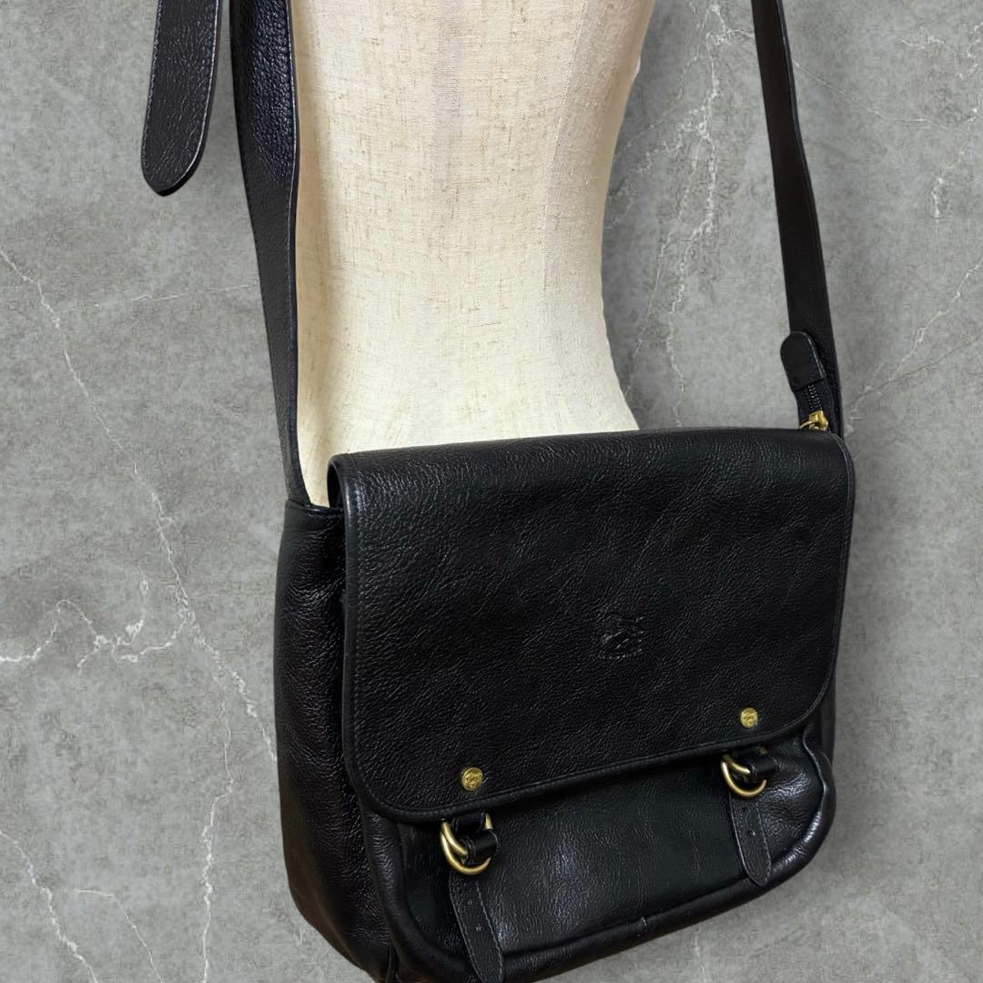 【でぐ様】　　イルビゾンテ 牛革ショルダーバッグ かぶせメッセンジャーバッグ