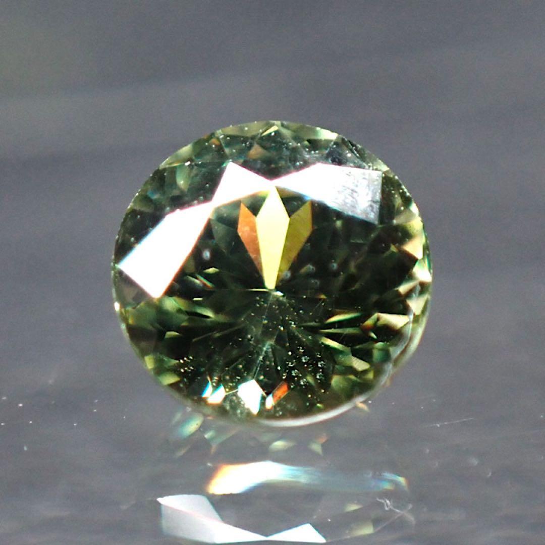 【マダガスカル/アンバンジャ産】デマントイドガーネット