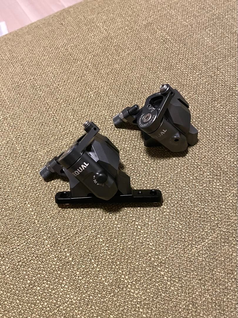 GROWTAC EQUAL ディスクブレーキキャリパー 前後セット