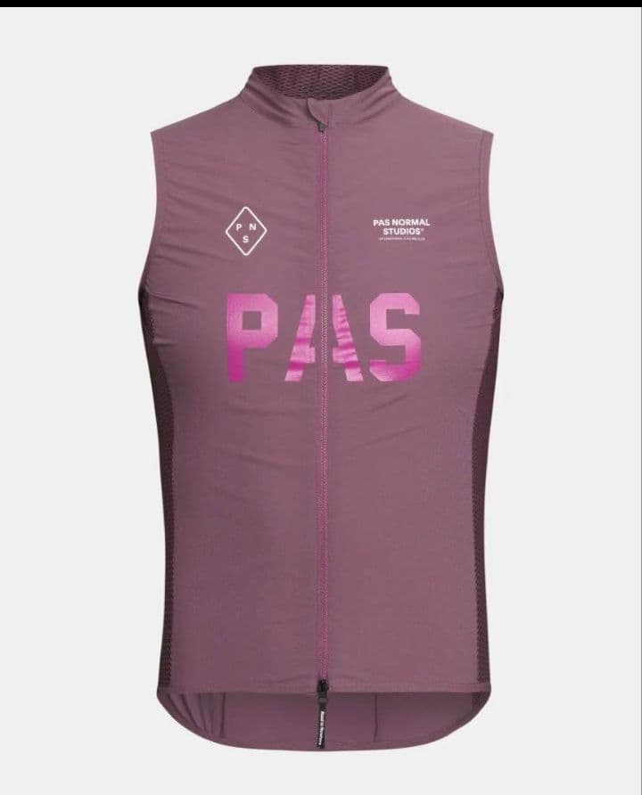 pas normal studios パス ノーマル スタジオ ジレ メカニズム