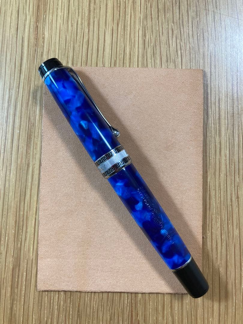 大幅値下げ！アウロラ 万年筆 青 14K金 Mニブ