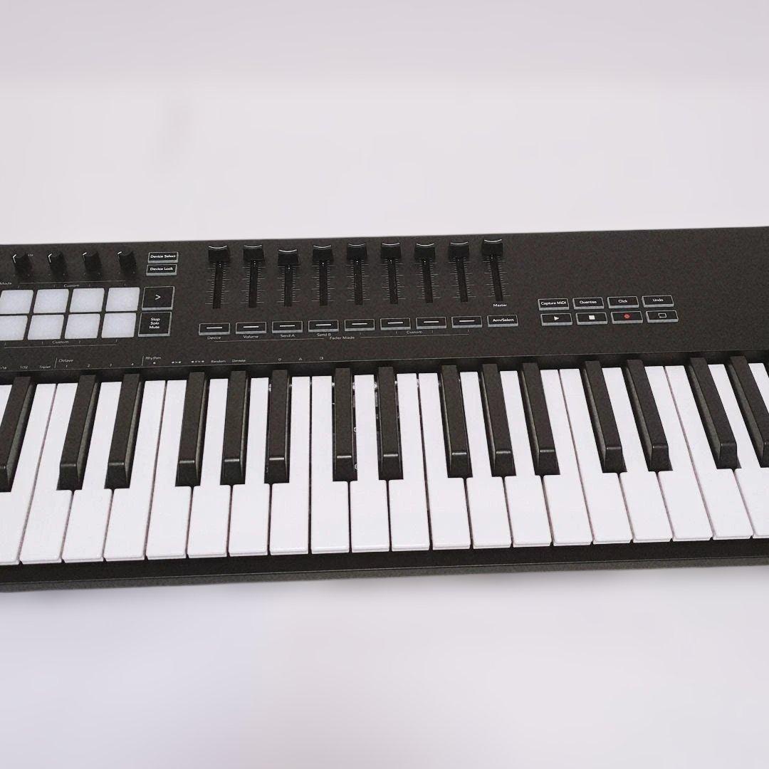Novationノベーション Launchkey61 MK3 MIDIキーボード