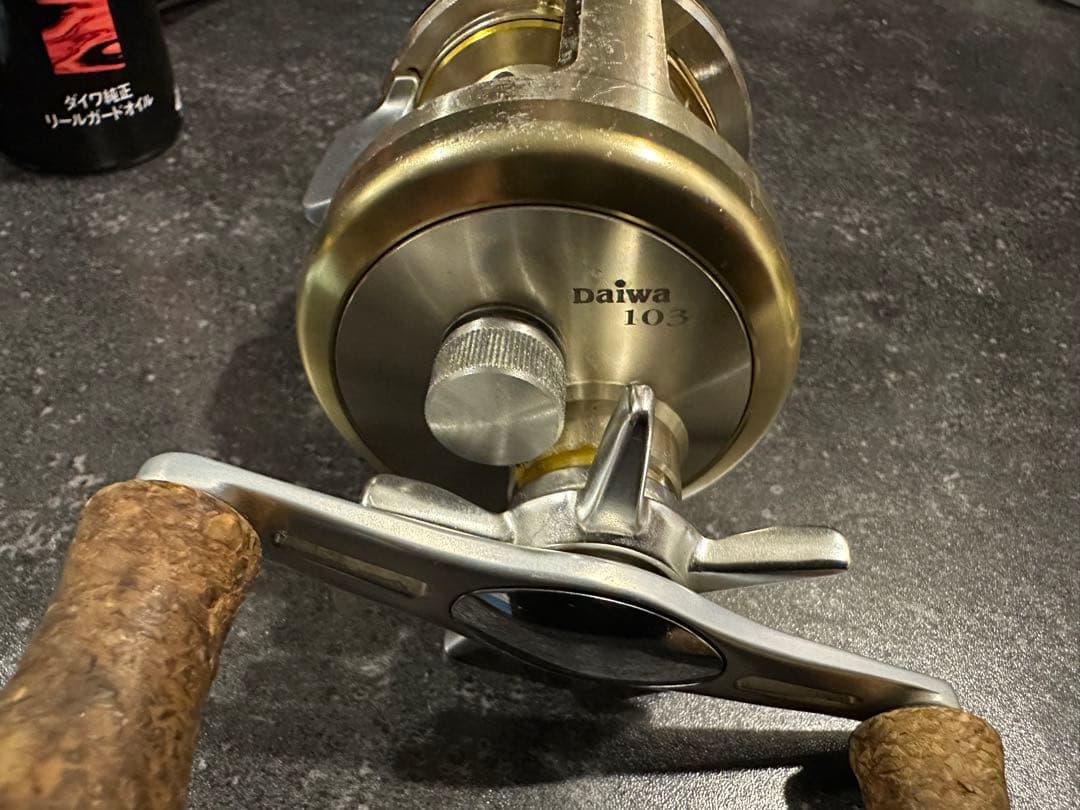 Daiwa ミリオネアcv-z 103 ベイトリール