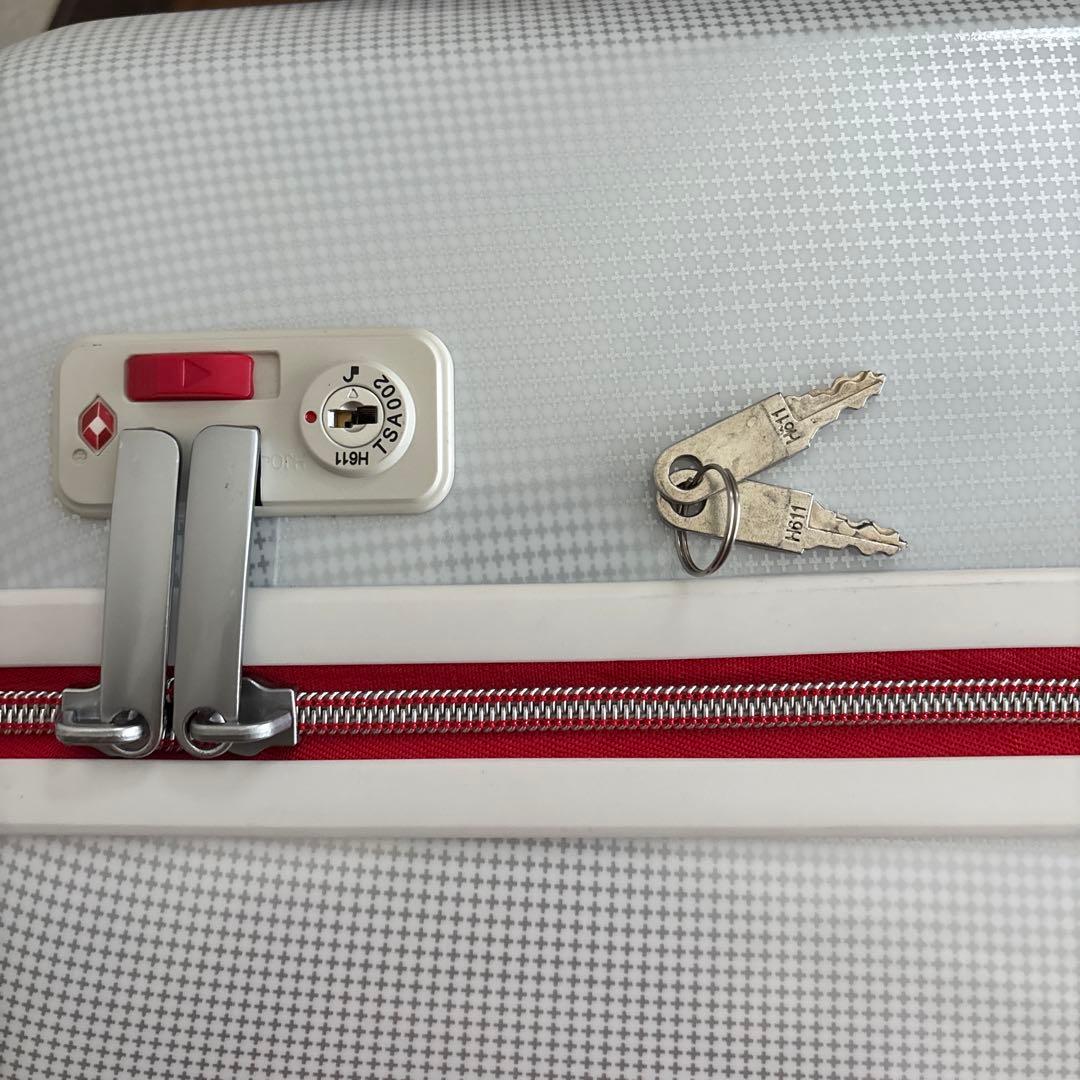 スーツケース　イノベーター　機内持込可38L