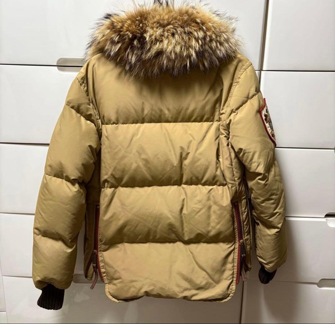 DSQUARED2 ディースクエアード　ファー付きベージュダウンジャケット