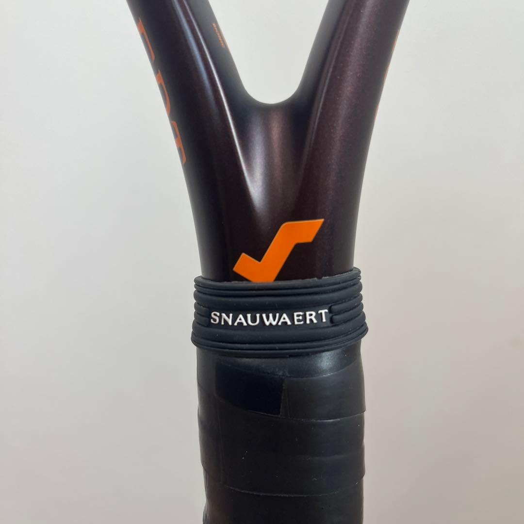 スノワート　テニスラケット カーボンファイバー 黒/オレンジ