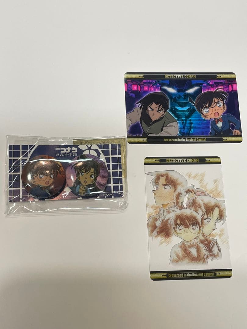名探偵コナン 映画　迷宮の十字路　缶バッジセットA クリアカードセットA