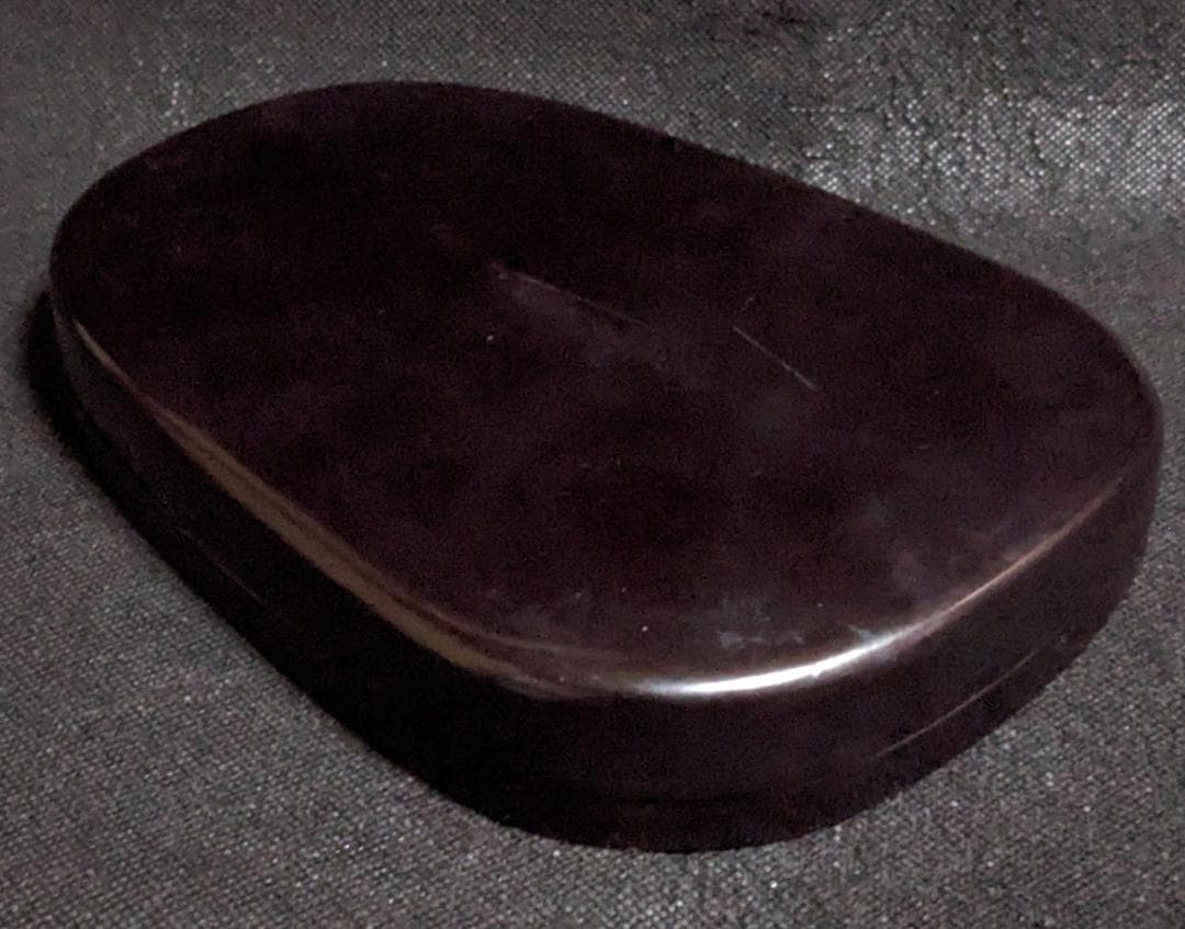 【歙州硯　雲竹風流文】◆金暈・金星・水波羅紋の美石◆唐木塗箱◆約7.2吋◆龍尾山