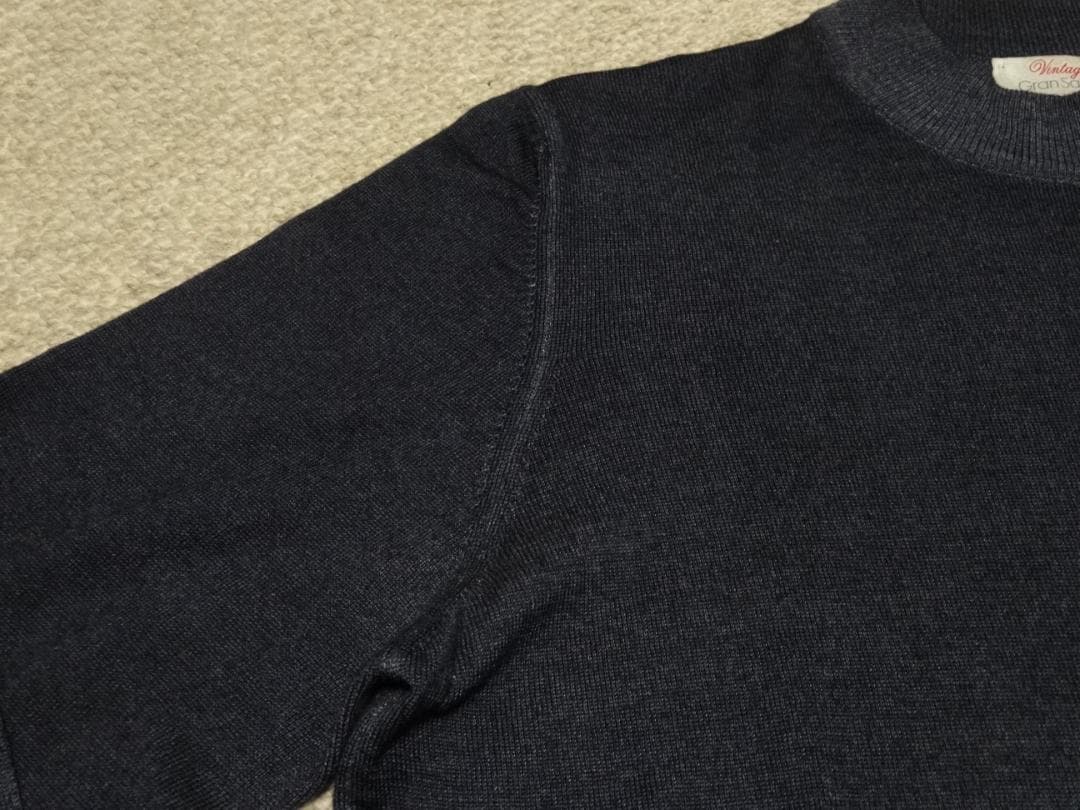 新品　定価3.5万円以上　グランサッソ・ヴィンテージ　モックネックニット　５０