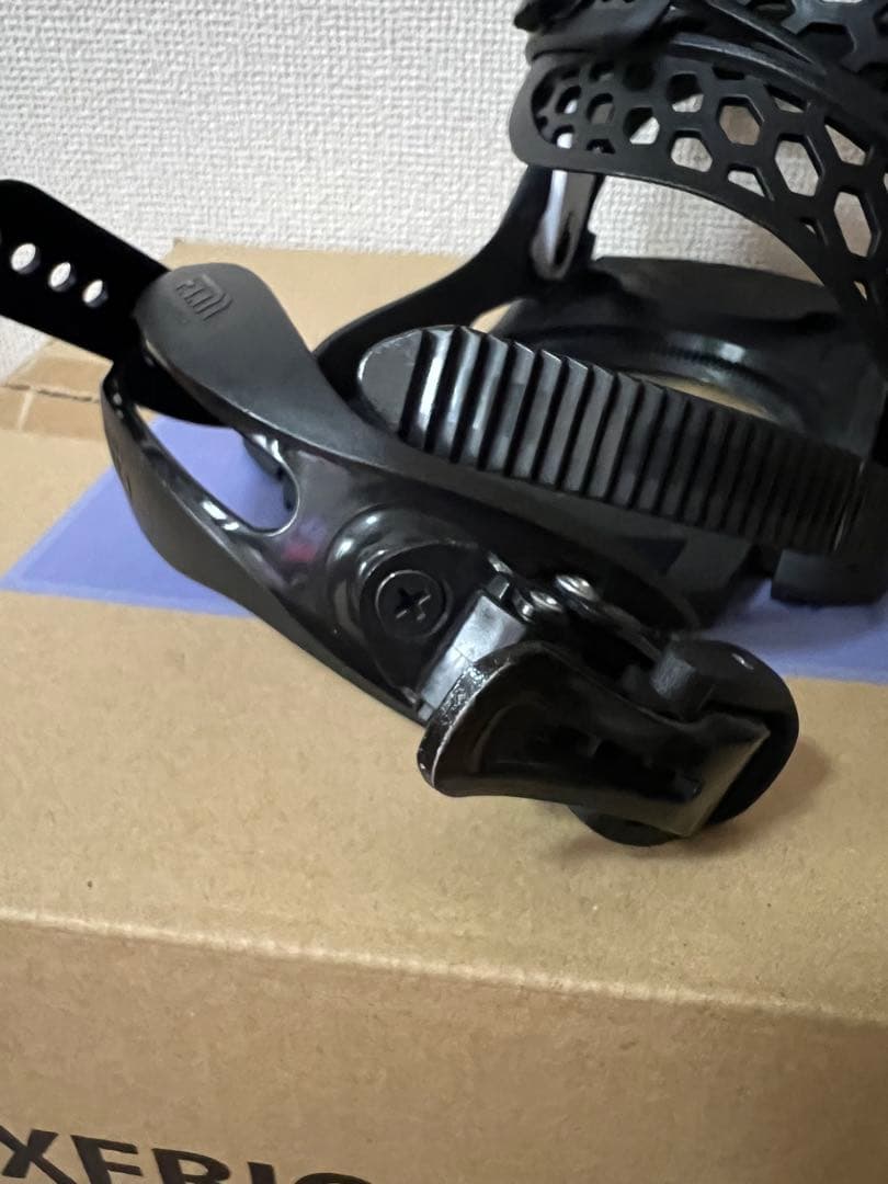 FLUX PR ビンディング ホワイト/ブラック Mサイズ