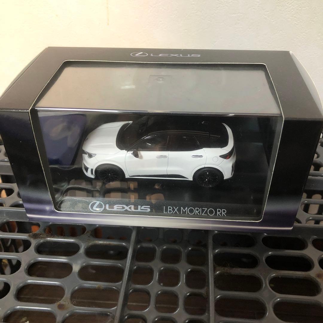 京商 1/43ミニカー レクサスLBX ホワイト