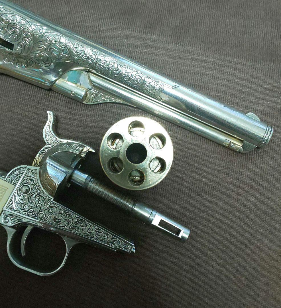 コルトM1861ネイビーリボルバー カスター将軍モデル