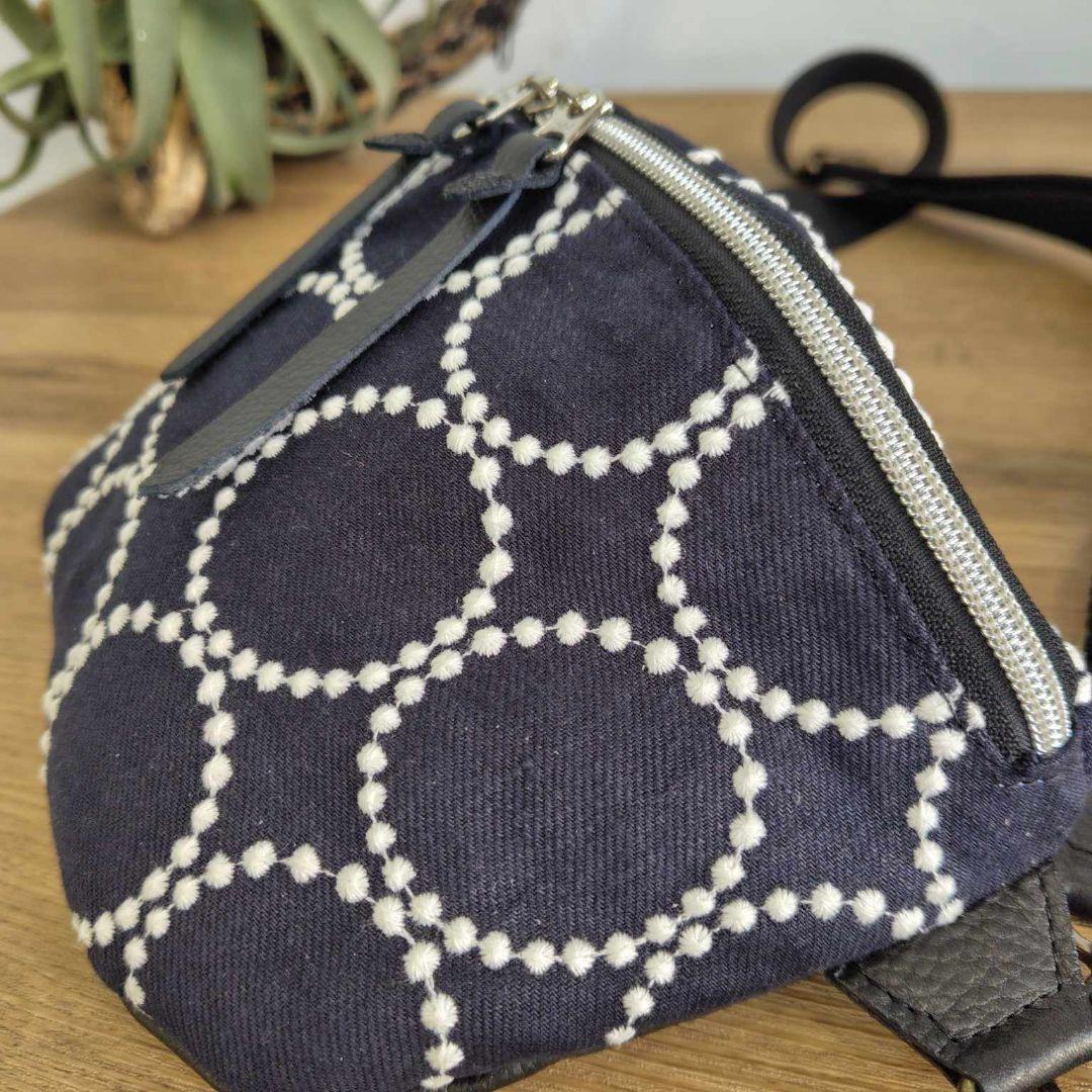 リ*ン様 ミナペルホネン/tambourine タンバリンネイビー×白/ボディー