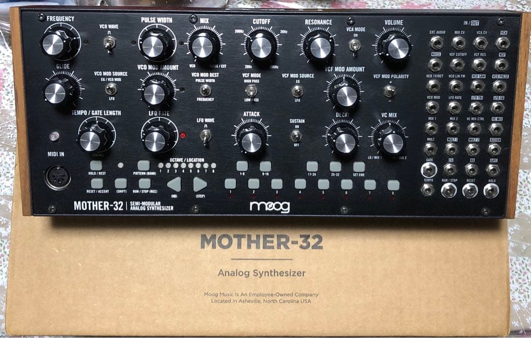 鍵盤楽器 moog mother32