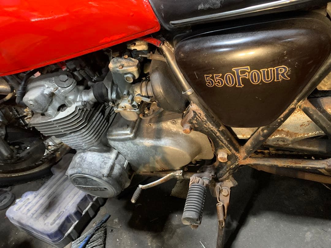 CB550F！　部品取り車です