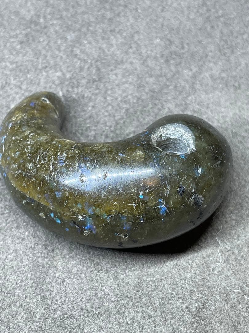 古墳時代　勾玉　出土品　発掘品　大型4.8cm