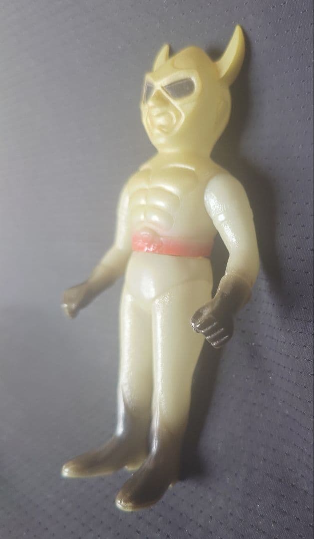 ブルマァク 黒仮面 ソフビ