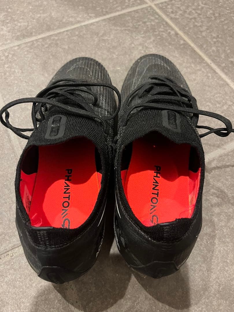 ナイキ　ファントムGT 25.5