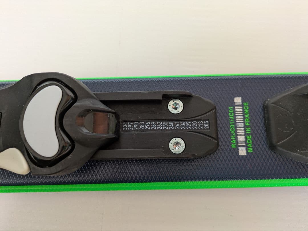 ダンゴ　スキー板〈ROSSIGNOLのExp-PRO〉