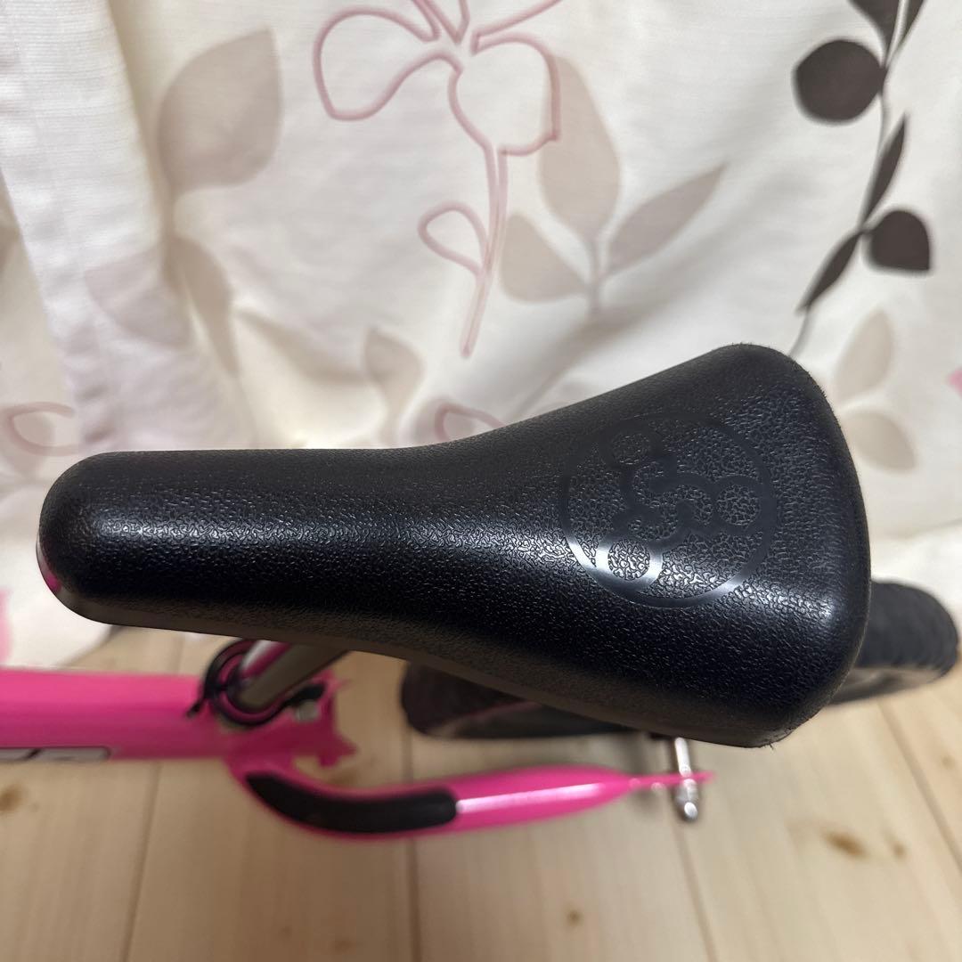 【美品】STRIDER ストライダー クラシック ピンク 大人気カラー　12