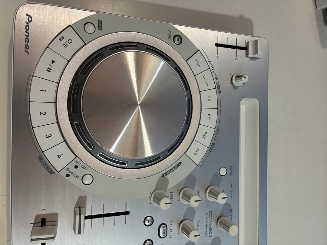 マ*歯様 Pioneerパイオニア　 DDJ-WEG03ーW　コントローラー