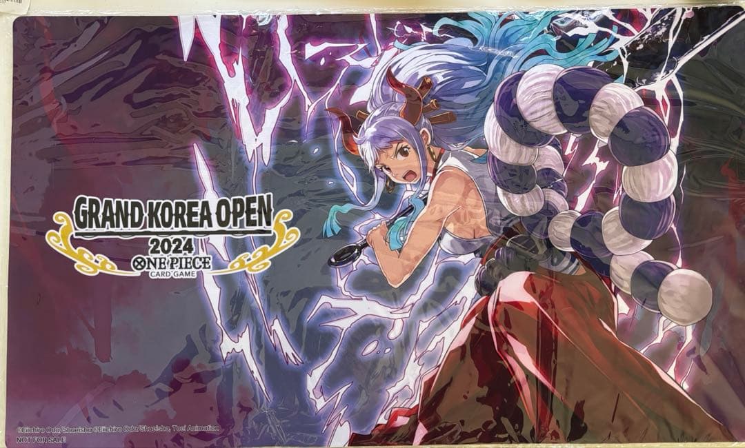 【新品未使用】ワンピースカード　ヤマト 希少　韓国限定 プレイマット　在庫ラスト