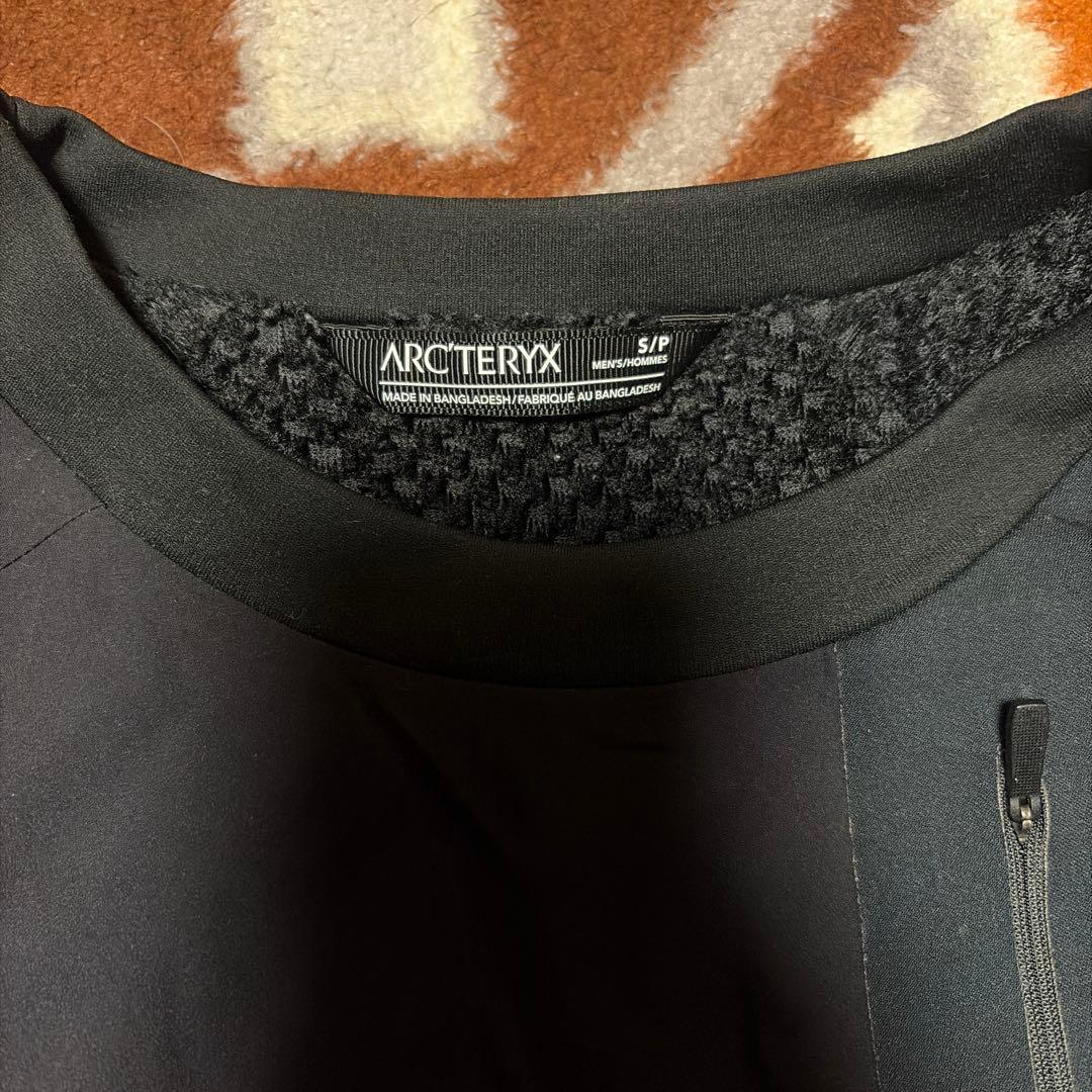 ARC'TERYX プロトンクルー　Sサイズ