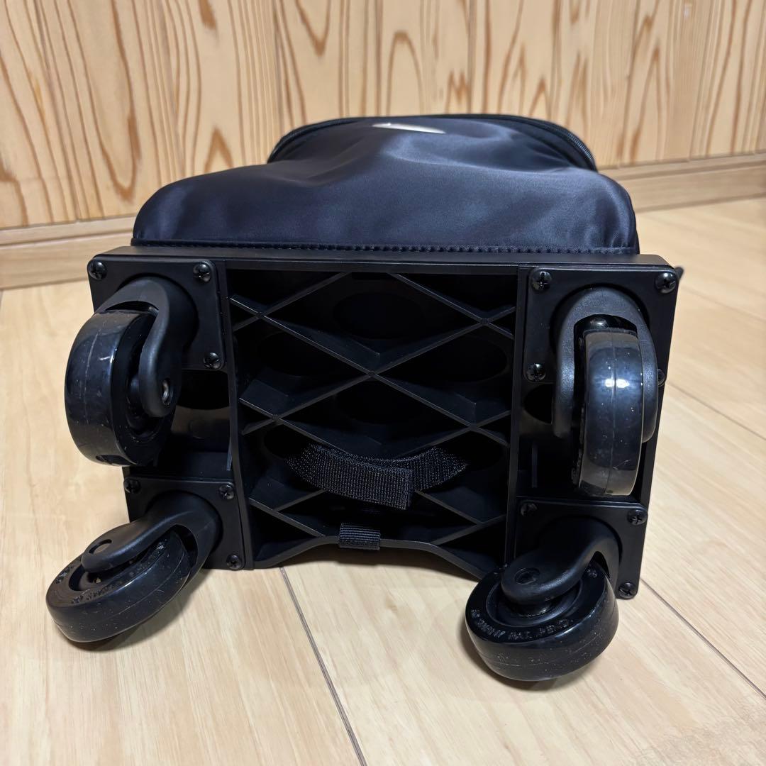 ブラックキャリーカート ナイロン製 伸縮式　SWANY ローラー４輪
