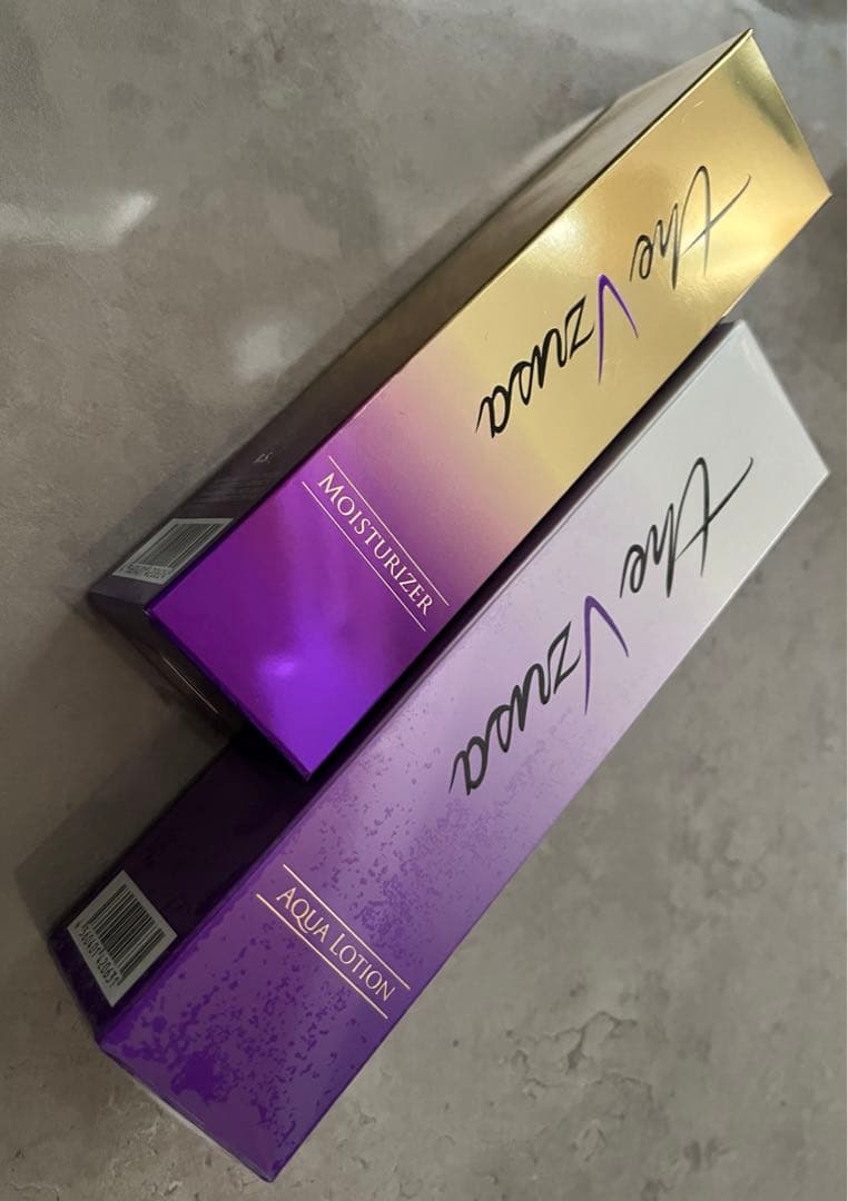 the Venera モイスチャライザー & アクアローション