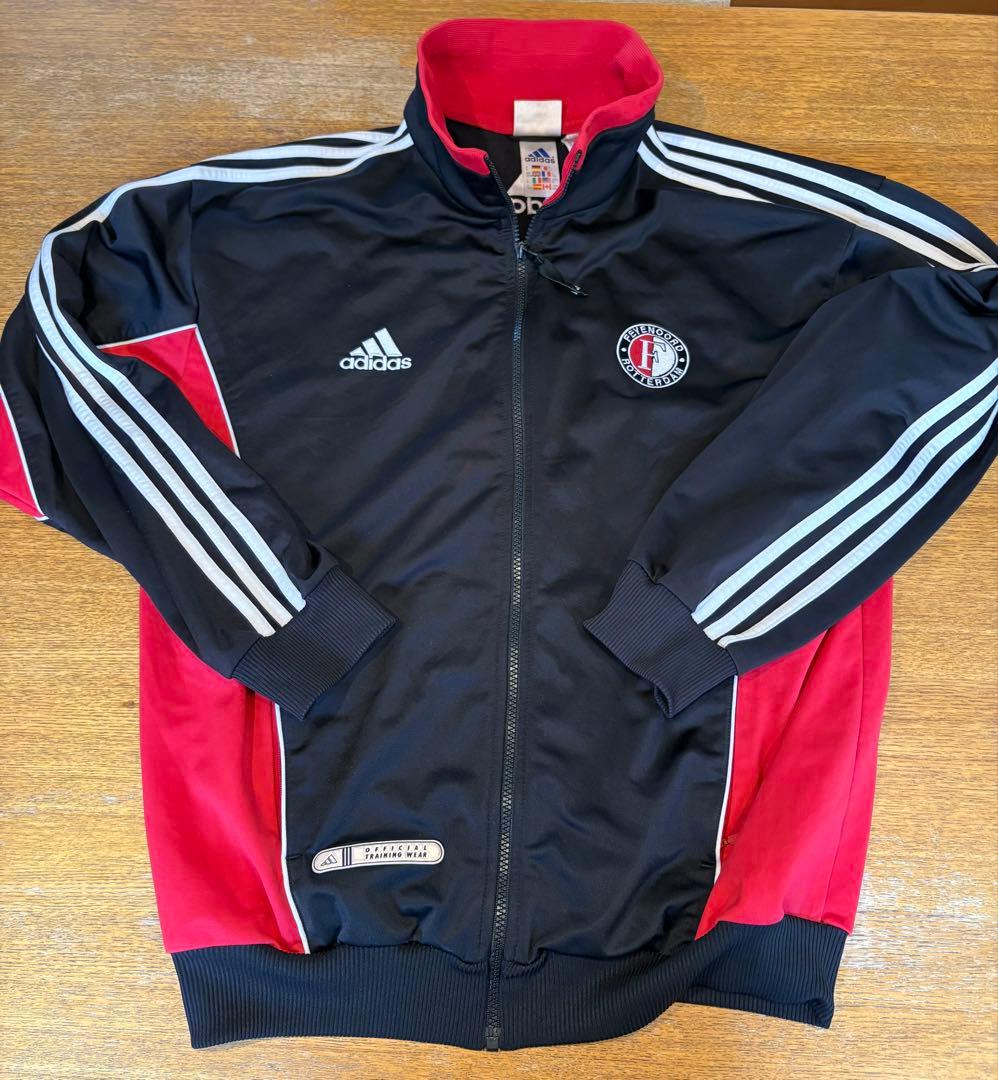 レア❗️オランダフェイエノールトのトラックジャケットadidasサッカージャージ