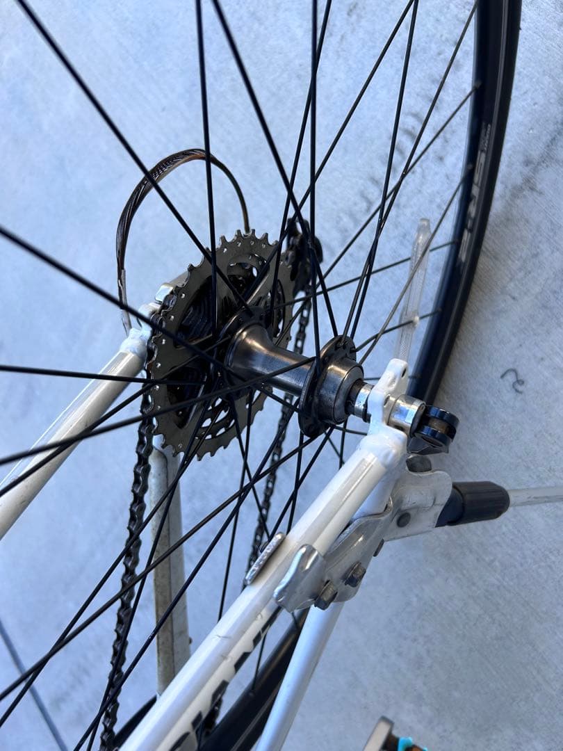 交渉可！GIANT ESCAPE RX3 ホワイト クロスバイク