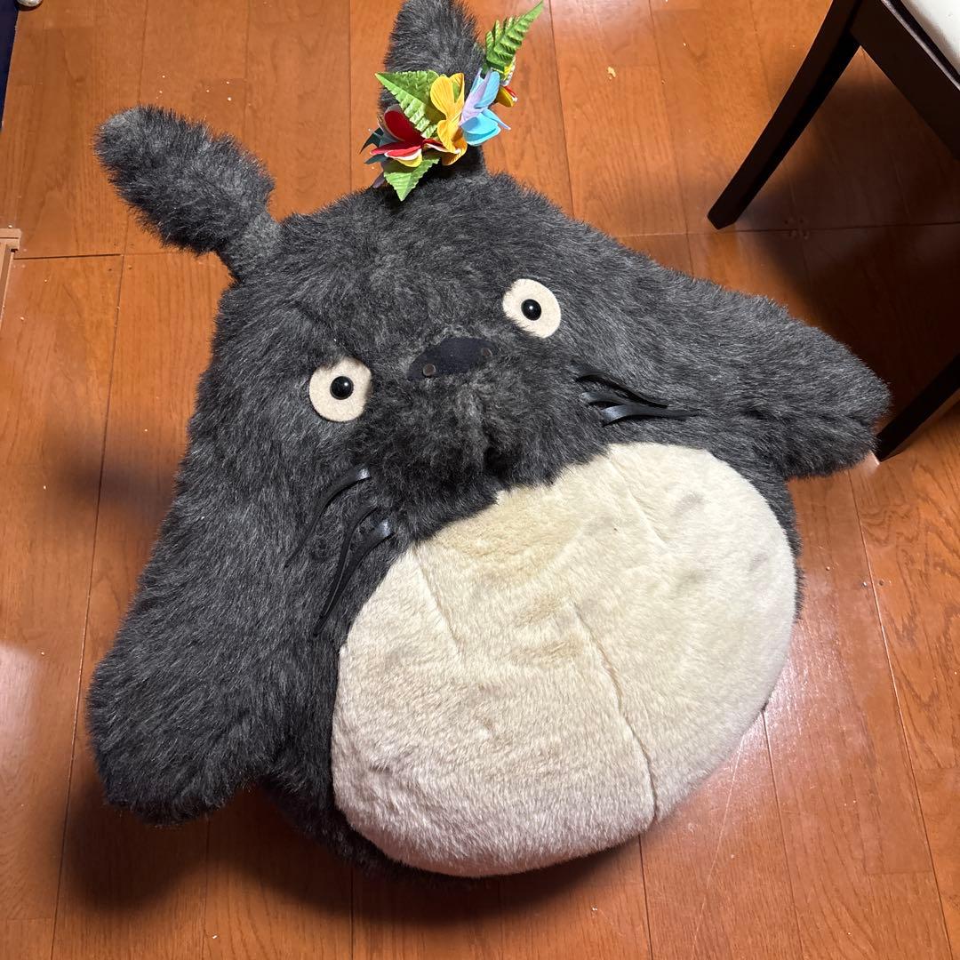 限定品トトロ 特特大ぬいぐるみ 花の飾り付き80cm